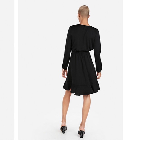Express Ruffle Elastic Waist Wrap Dress NWT - Picture 9 of 9